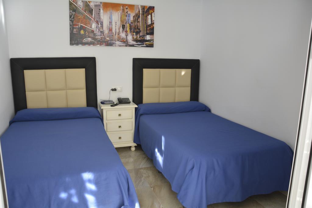 Apartamentos Mediterraneo Marbella Exterior foto